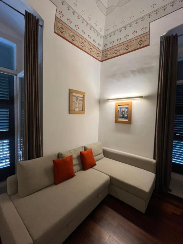 Visconti 89-duplex Apartment *